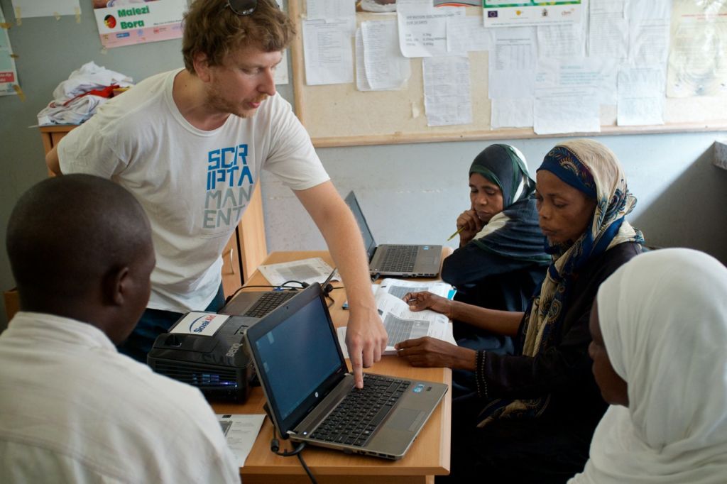 IT lecture -Tiwi with Paul